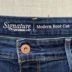 Levi Strauss Women’s Signature Modern Boot Cut Jeans